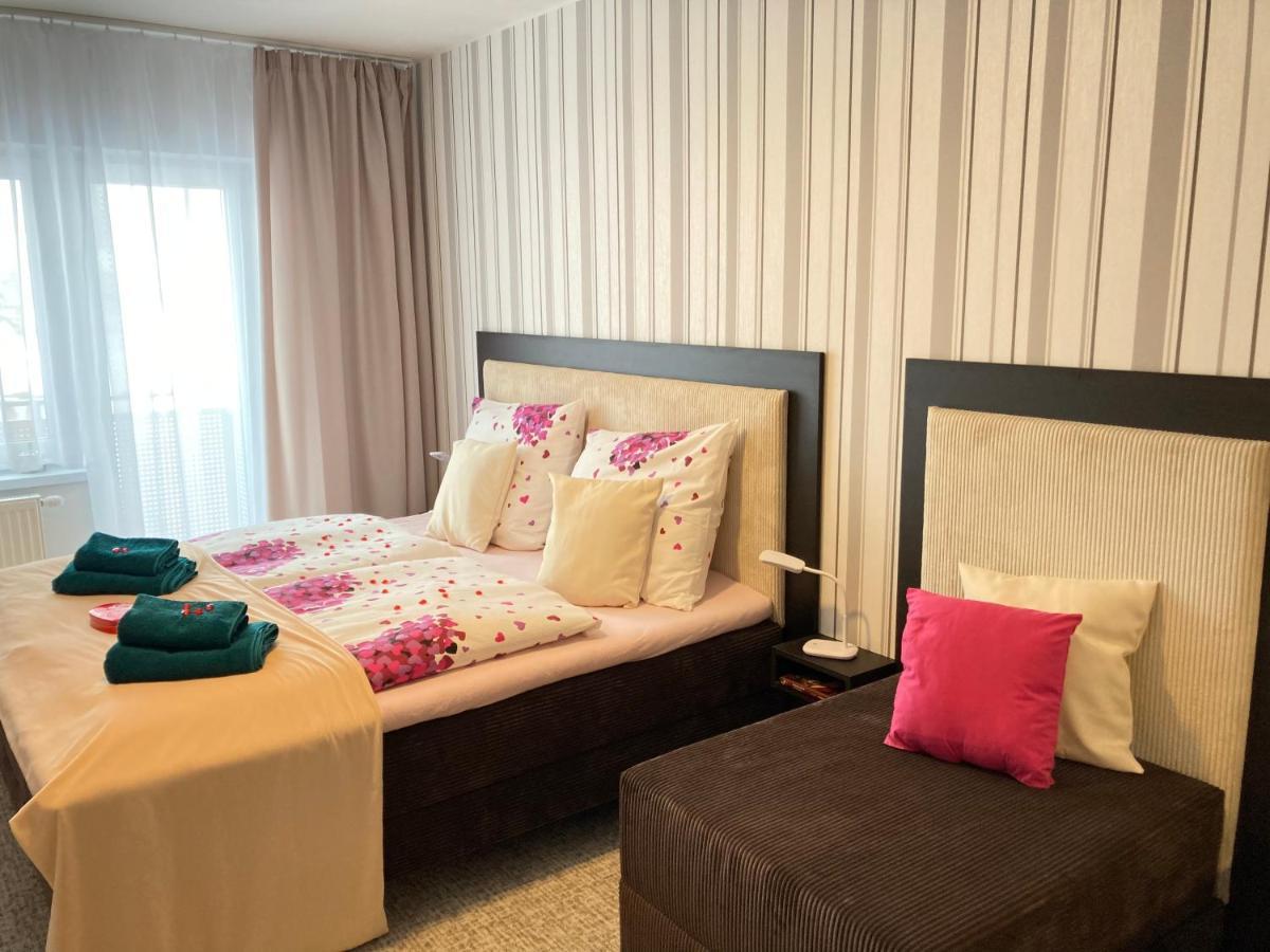 Privat Air - Pavcina Lehota Apartman Lipótszentmiklós Kültér fotó