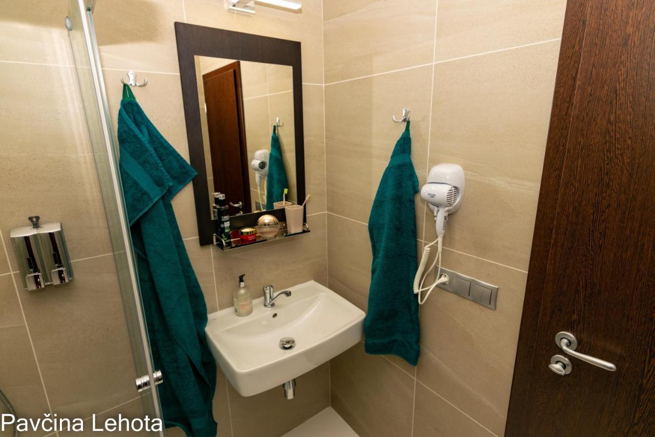 Privat Air - Pavcina Lehota Apartman Lipótszentmiklós Kültér fotó