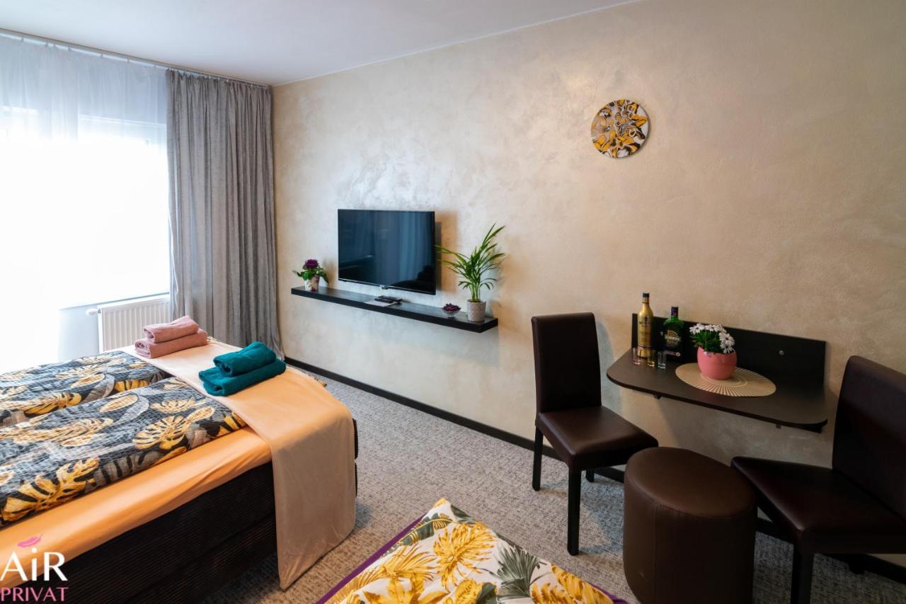 Privat Air - Pavcina Lehota Apartman Lipótszentmiklós Kültér fotó