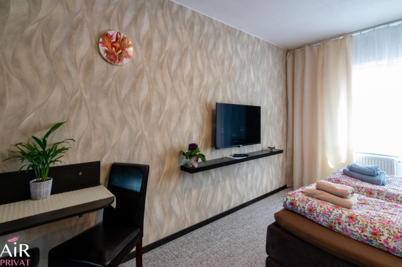 Privat Air - Pavcina Lehota Apartman Lipótszentmiklós Kültér fotó